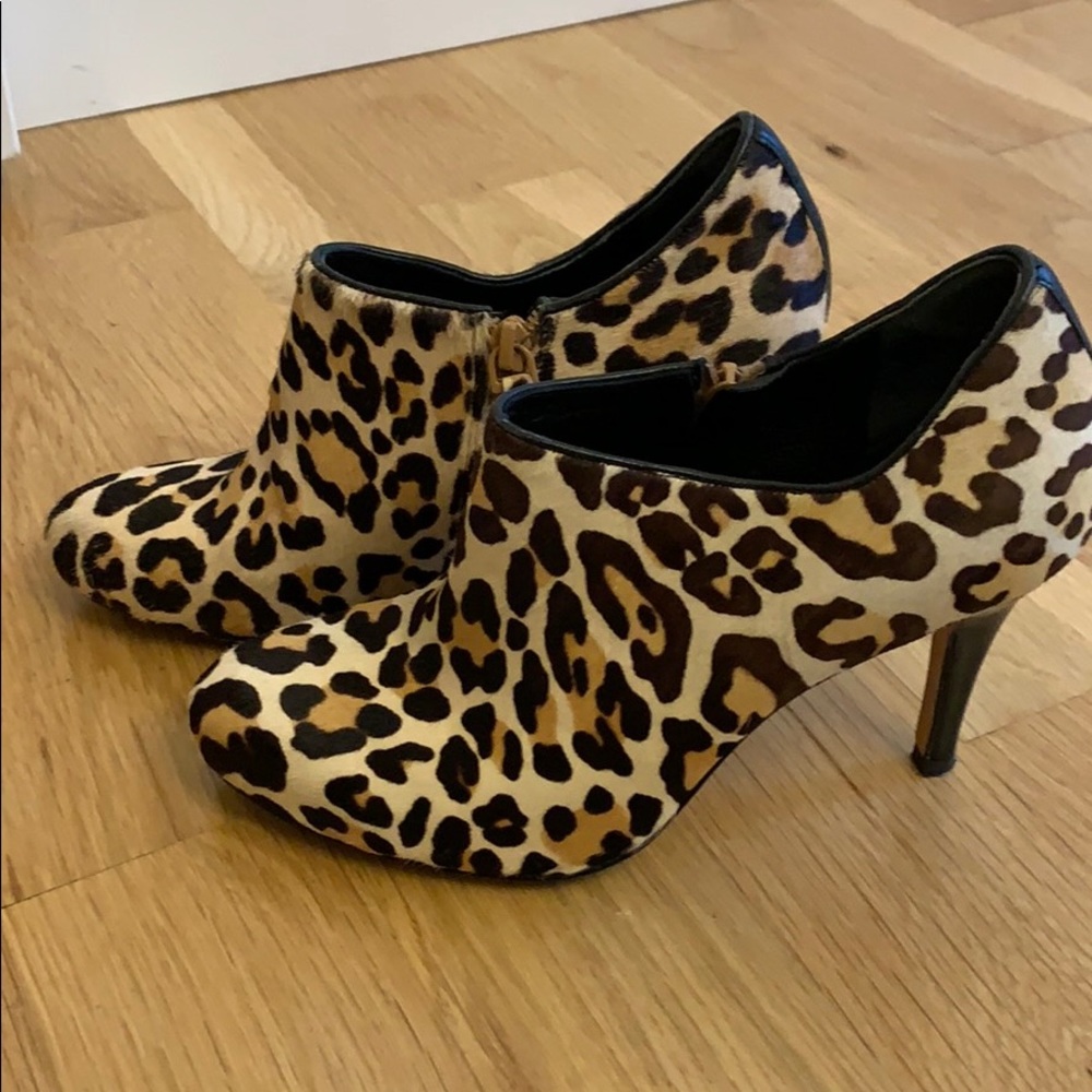Cole Haan Nike Air leopard booties 7 1/2 Fur